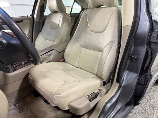 used 2004 Volvo S60 car, priced at $7,694