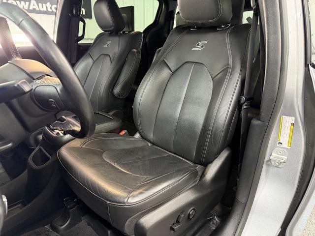 used 2021 Chrysler Pacifica car, priced at $24,393