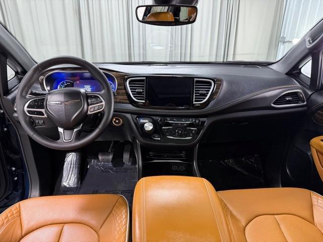 used 2023 Chrysler Pacifica Hybrid car, priced at $39,189