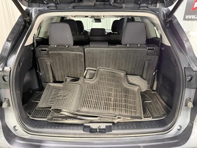 used 2020 Toyota Highlander car, priced at $22,206