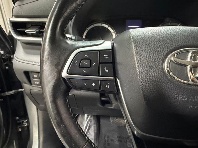 used 2020 Toyota Highlander car, priced at $22,206