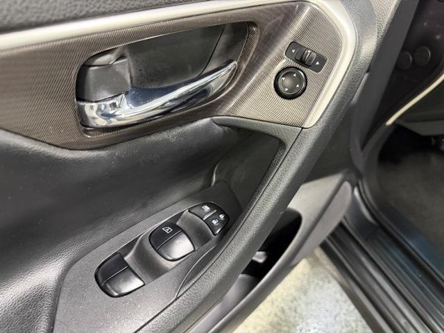 used 2013 Nissan Altima car, priced at $11,995