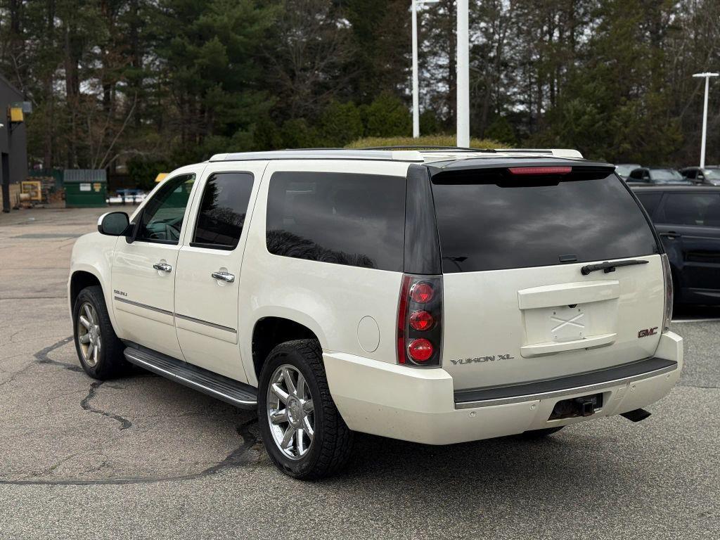 used 2014 GMC Yukon XL car, priced at $12,491