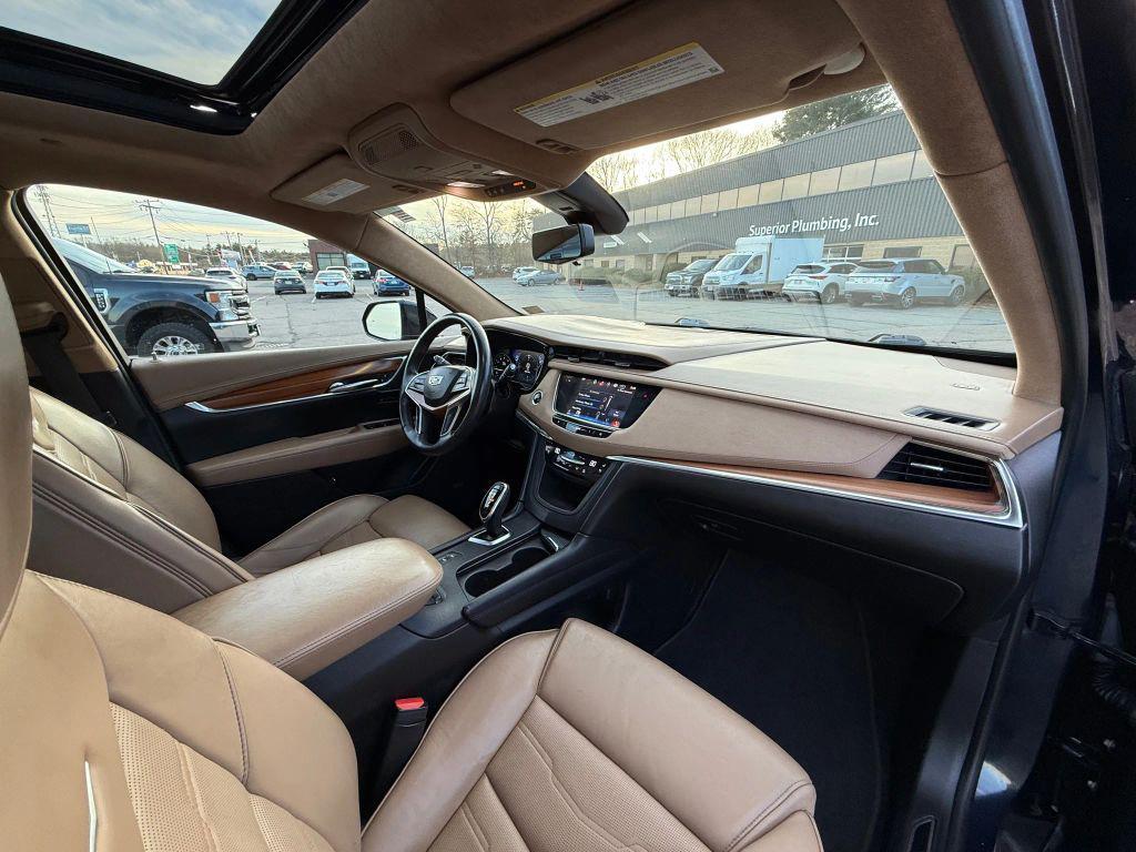 used 2017 Cadillac XT5 car, priced at $16,769