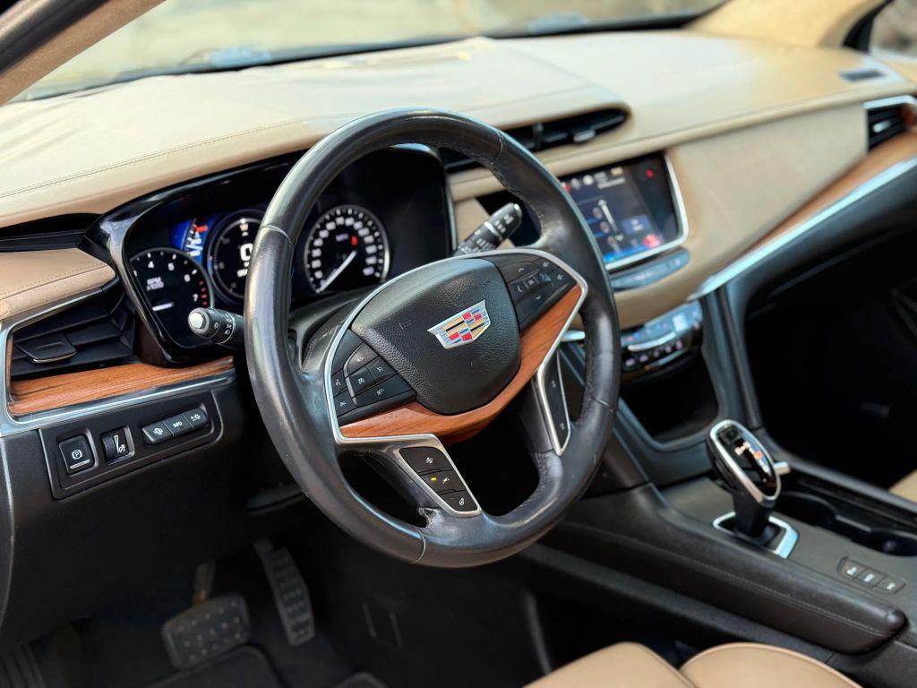 used 2017 Cadillac XT5 car, priced at $16,769