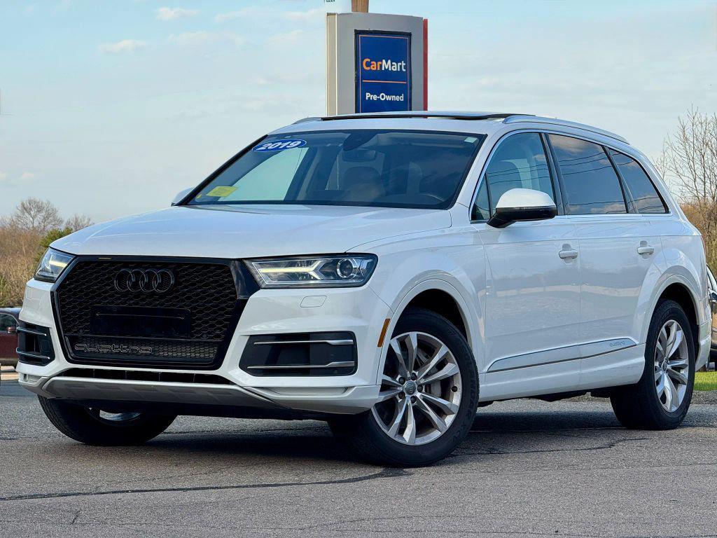 used 2019 Audi Q7 car, priced at $21,121
