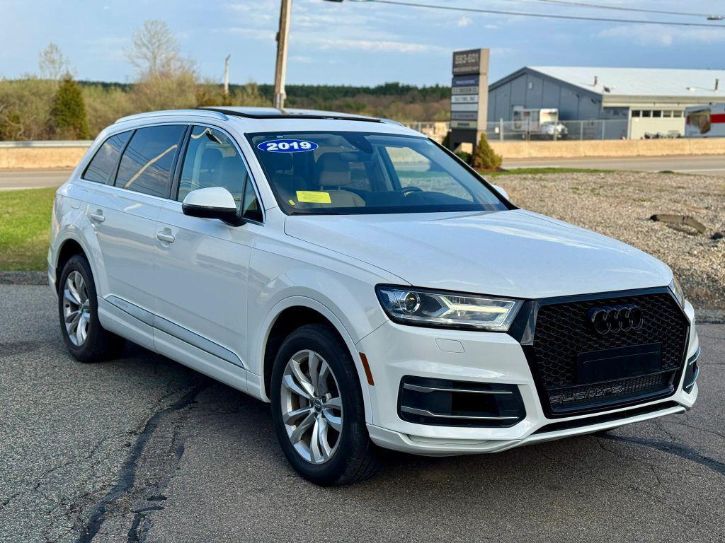 used 2019 Audi Q7 car, priced at $21,121