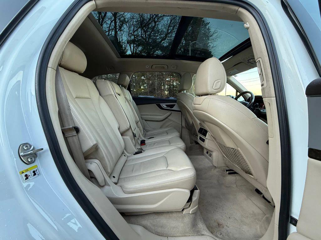 used 2019 Audi Q7 car, priced at $21,121