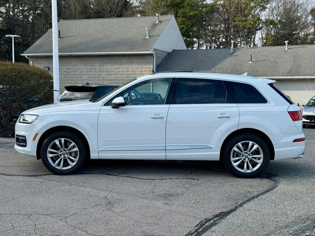 used 2019 Audi Q7 car, priced at $21,121