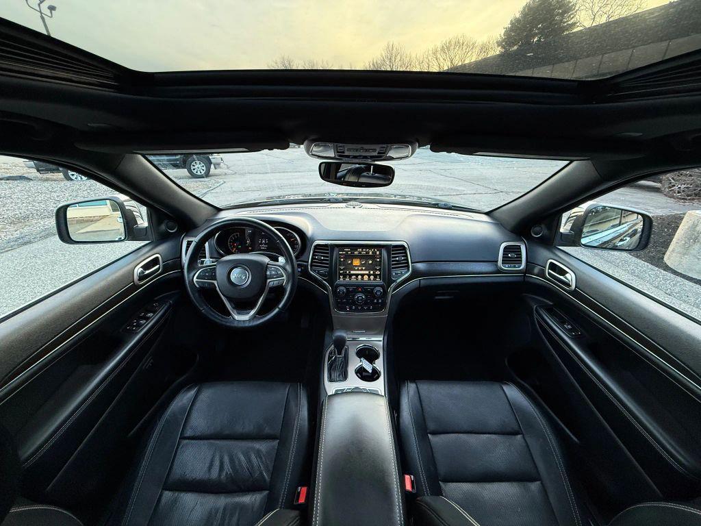 used 2017 Jeep Grand Cherokee car, priced at $14,317