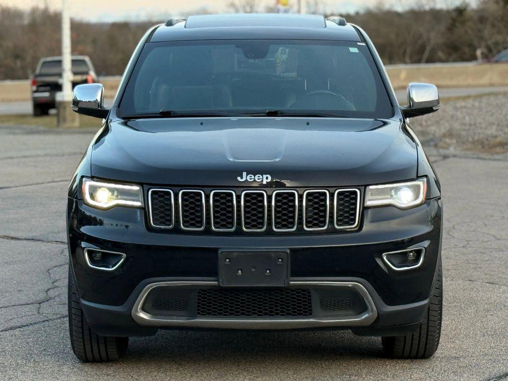 used 2017 Jeep Grand Cherokee car, priced at $14,317