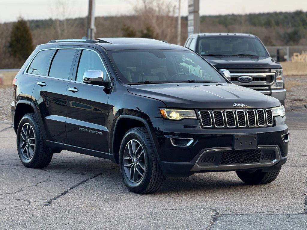 used 2017 Jeep Grand Cherokee car, priced at $14,317