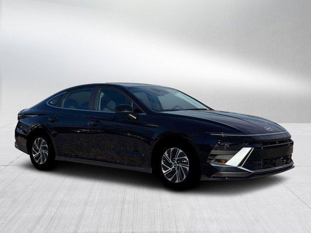 new 2026 Hyundai Sonata Hybrid car, priced at $28,881