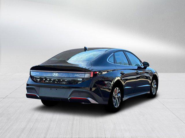 new 2026 Hyundai Sonata Hybrid car, priced at $28,881