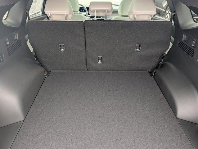 new 2026 Hyundai TUCSON Hybrid car, priced at $40,640