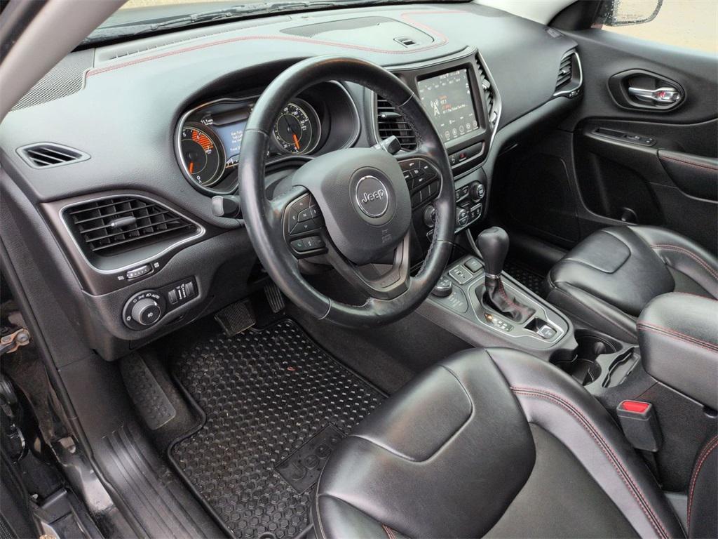 used 2020 Jeep Cherokee car, priced at $19,095