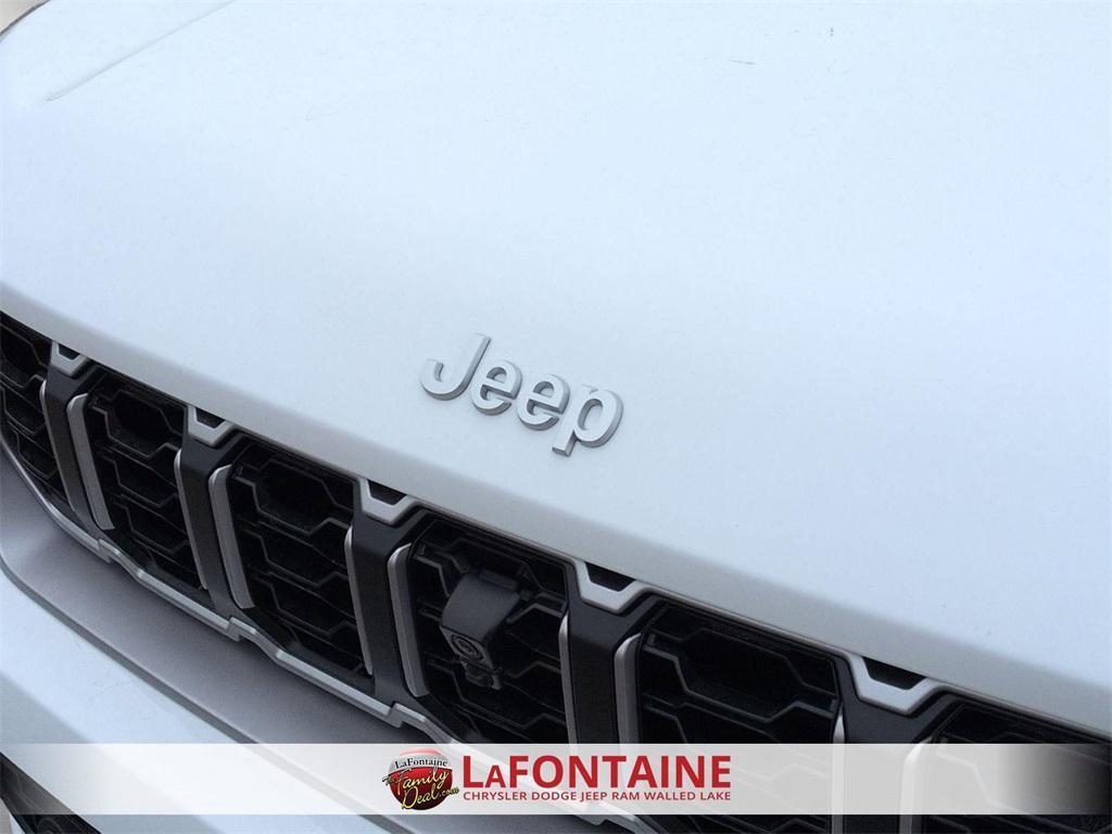 new 2026 Jeep Grand Cherokee car, priced at $46,120