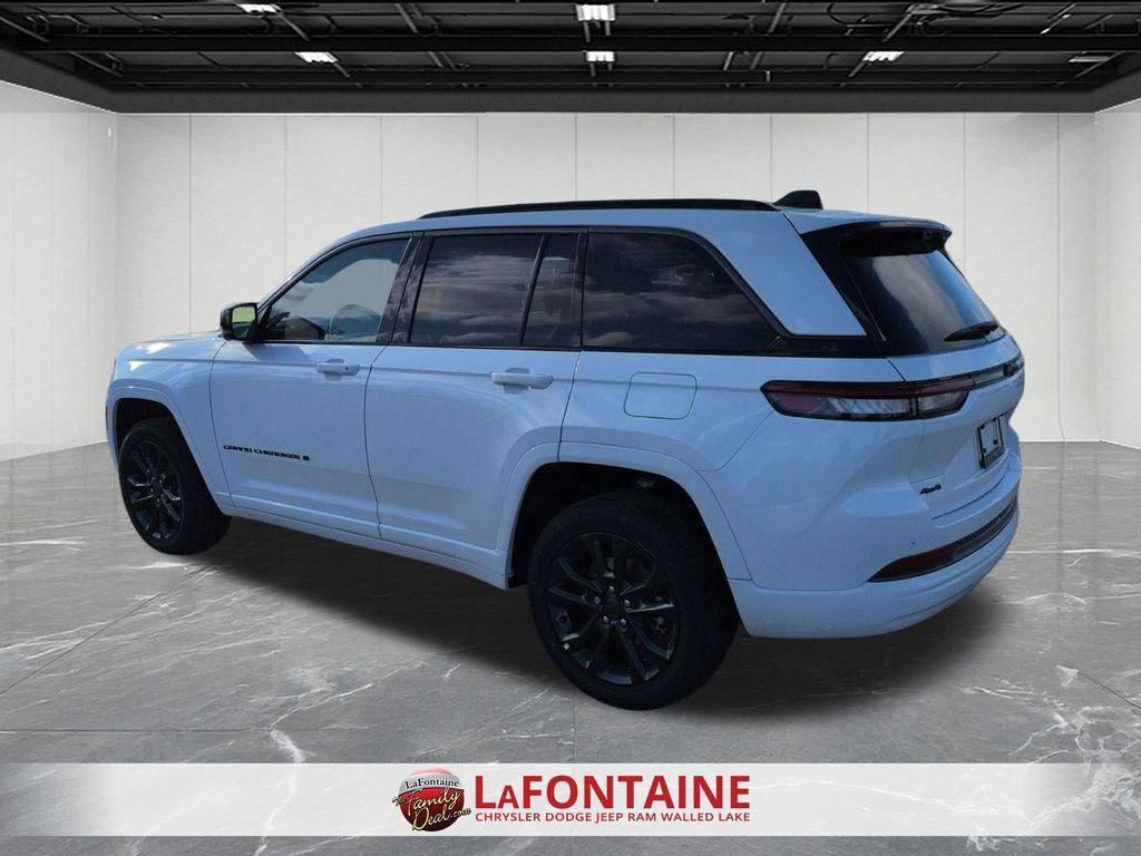 new 2026 Jeep Grand Cherokee car, priced at $44,500