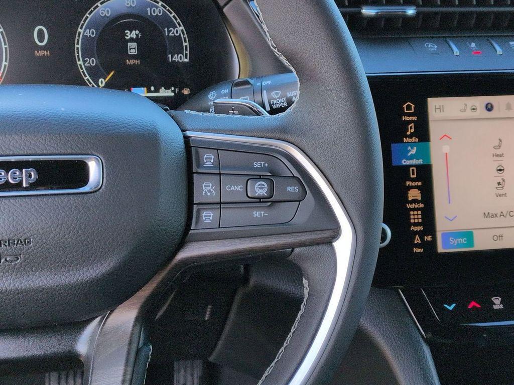 new 2026 Jeep Grand Cherokee car, priced at $44,500