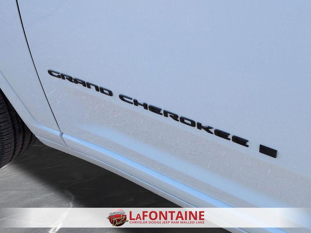 new 2026 Jeep Grand Cherokee car, priced at $44,500