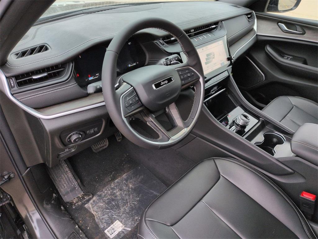 new 2026 Jeep Grand Cherokee car, priced at $42,764