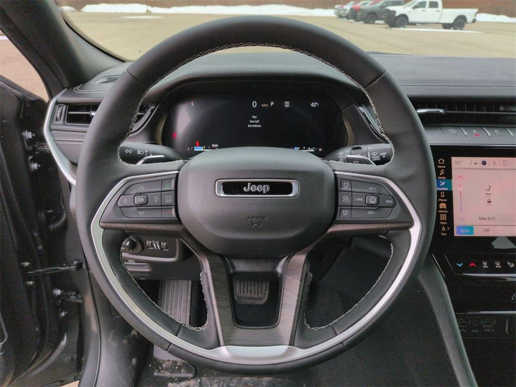 new 2026 Jeep Grand Cherokee car, priced at $42,764