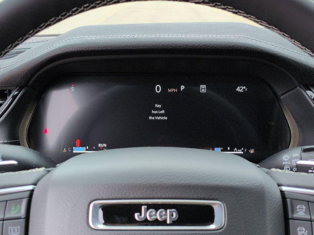 new 2026 Jeep Grand Cherokee car, priced at $40,764
