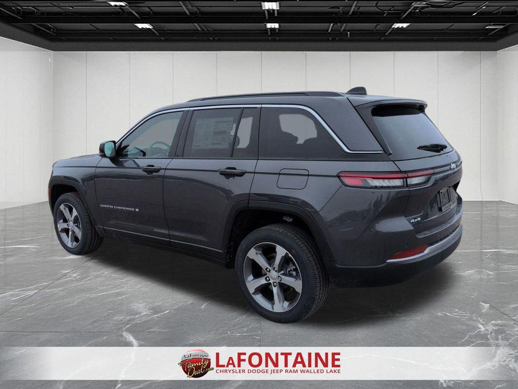 new 2026 Jeep Grand Cherokee car, priced at $40,764