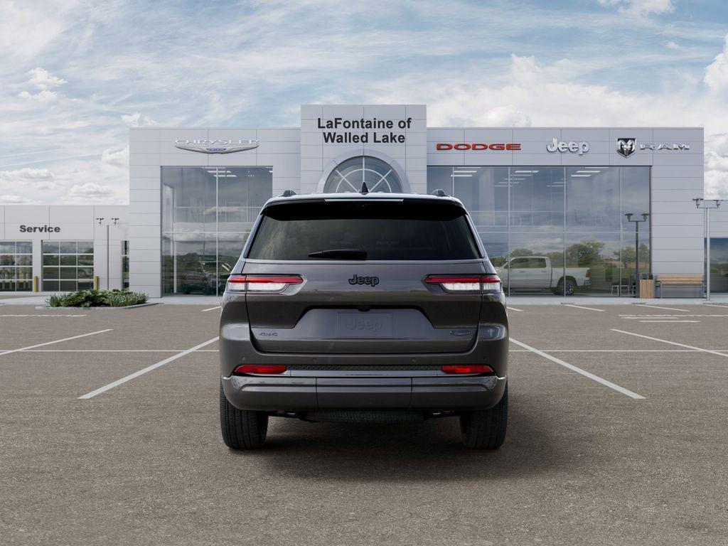 new 2026 Jeep Grand Cherokee car, priced at $59,075