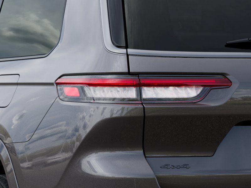 new 2026 Jeep Grand Cherokee car, priced at $59,075