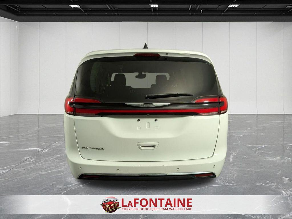 used 2024 Chrysler Pacifica car, priced at $25,850