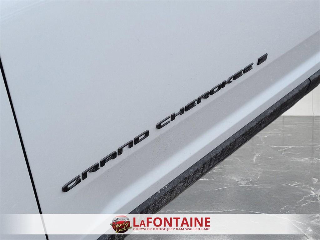 new 2026 Jeep Grand Cherokee car, priced at $44,474