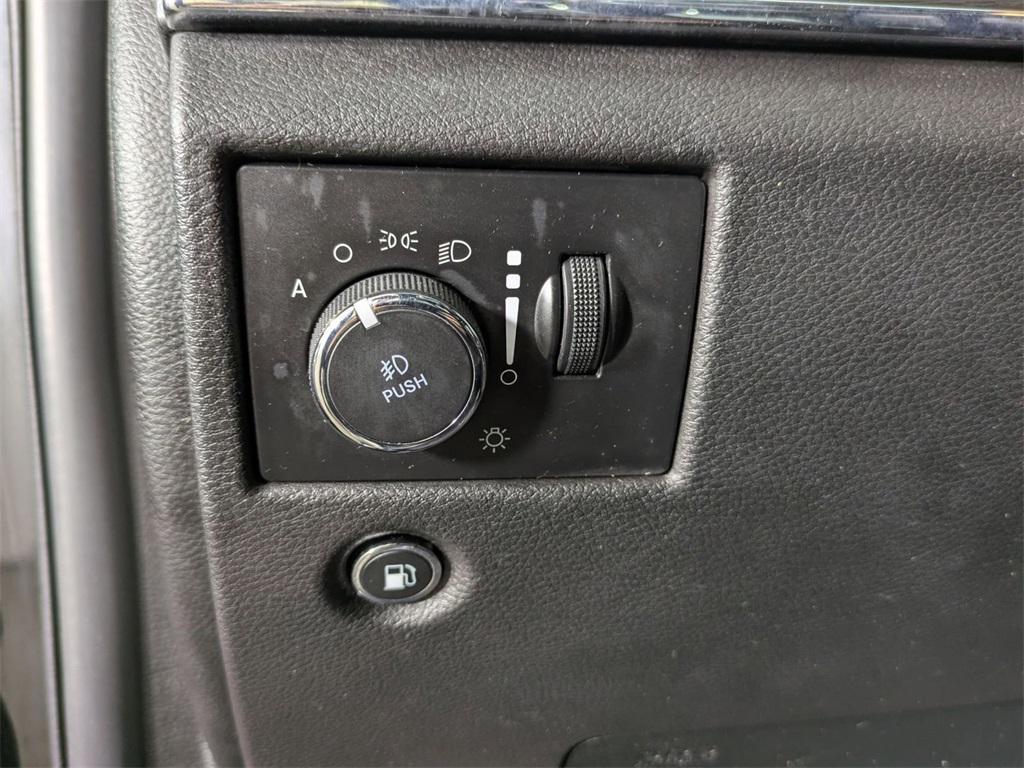 used 2018 Jeep Grand Cherokee car, priced at $18,795