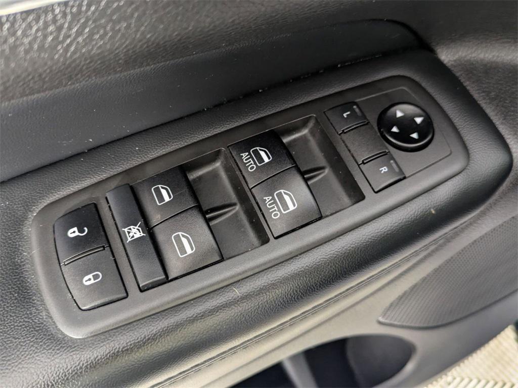 used 2021 Jeep Grand Cherokee car, priced at $19,985