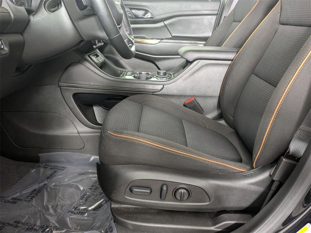 used 2023 GMC Acadia car, priced at $34,985