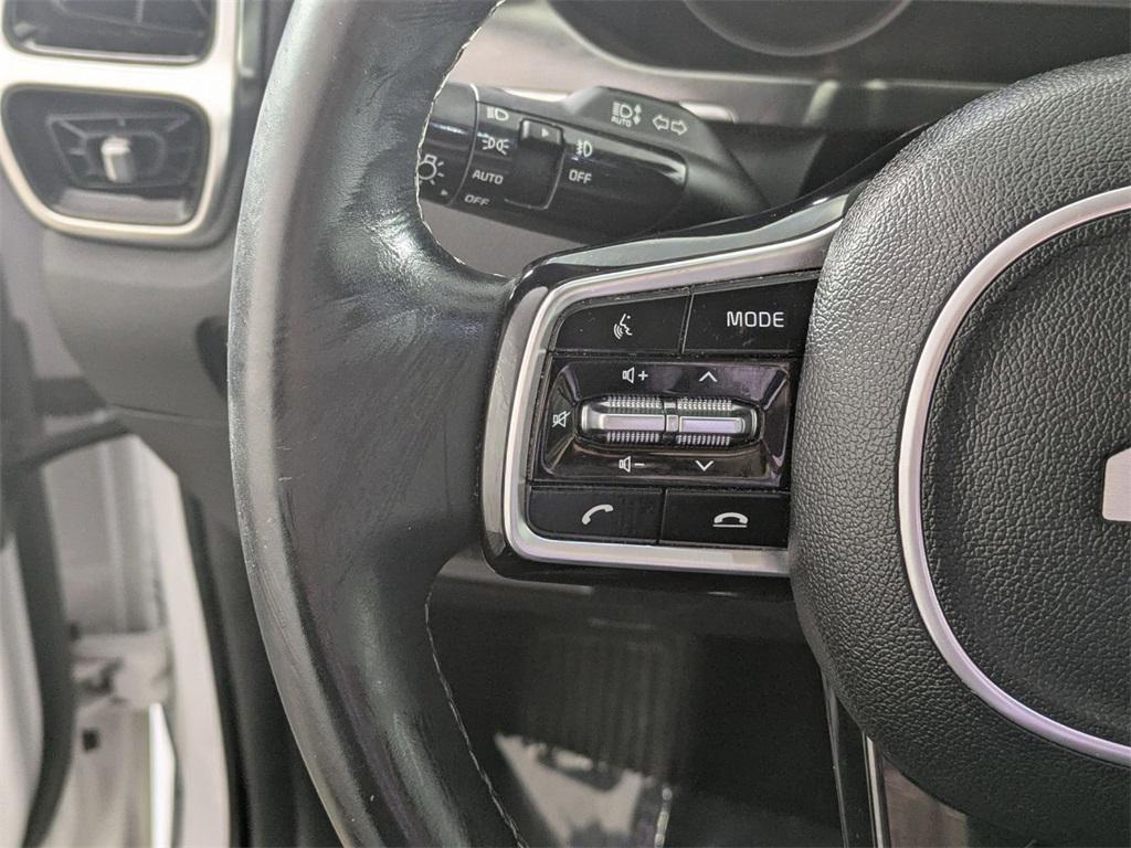 used 2022 Kia Sorento car, priced at $25,900