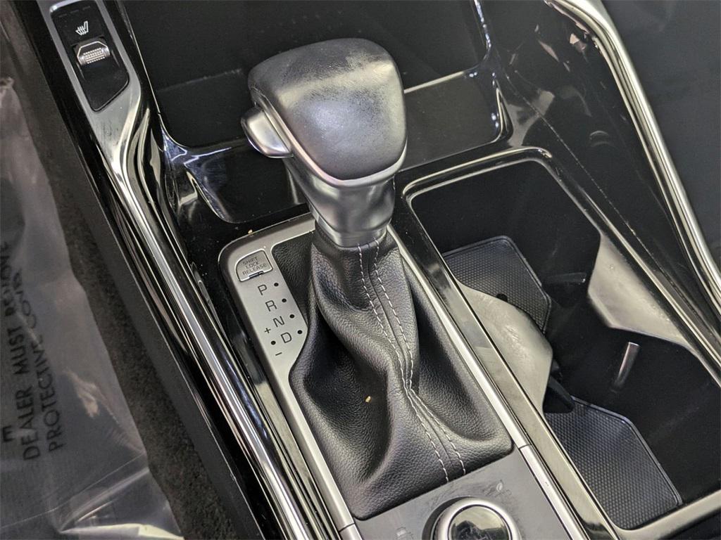 used 2022 Kia Sorento car, priced at $25,900