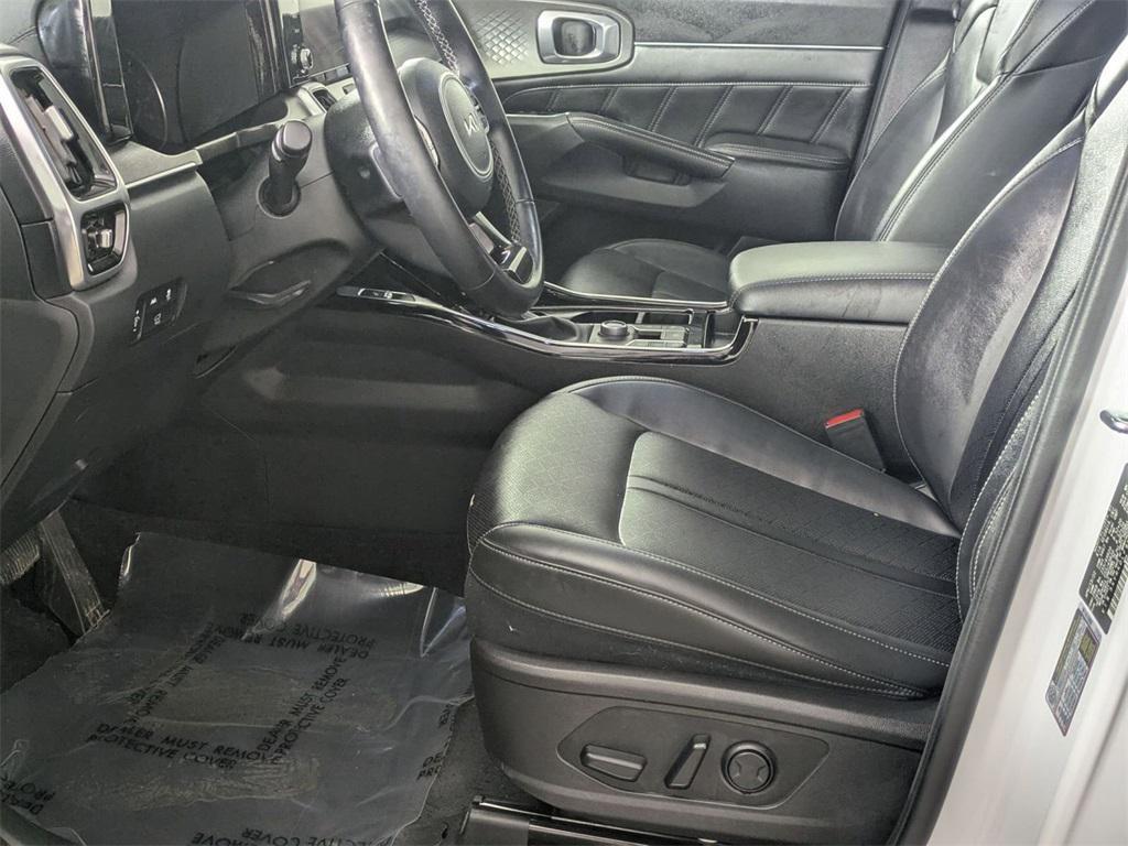 used 2022 Kia Sorento car, priced at $25,900