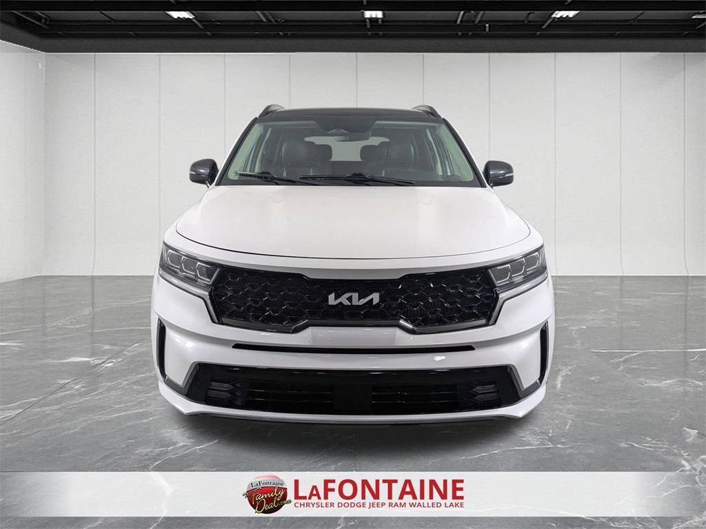used 2022 Kia Sorento car, priced at $25,900
