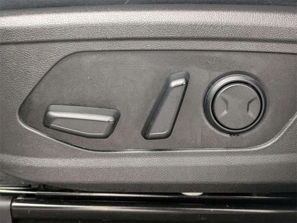 used 2022 Kia Sorento car, priced at $25,900