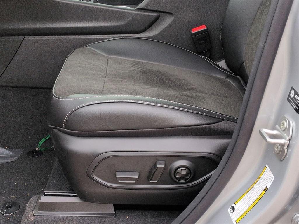 new 2026 Jeep Grand Cherokee car, priced at $42,424