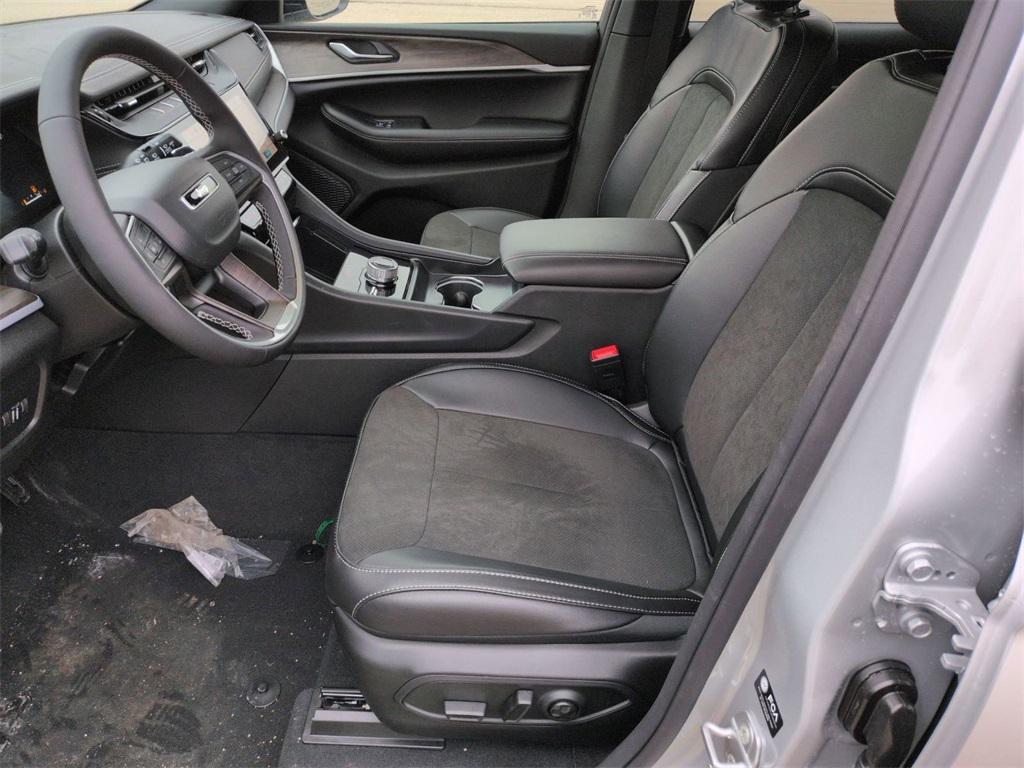 new 2026 Jeep Grand Cherokee car, priced at $42,424