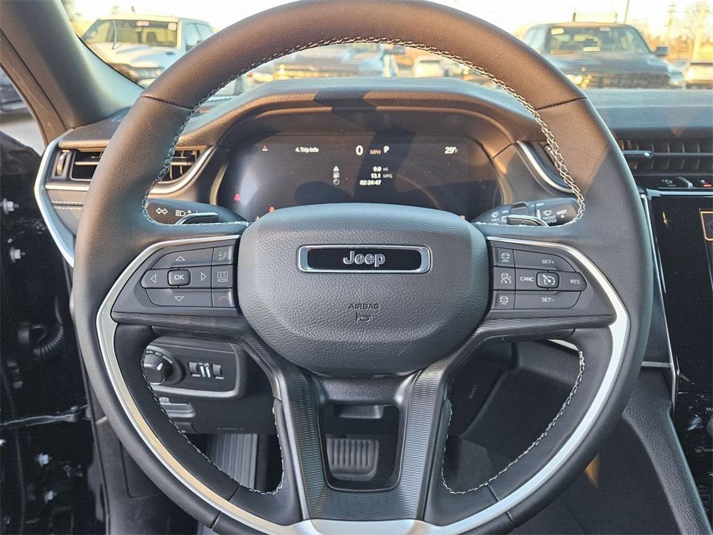 new 2025 Jeep Grand Cherokee car, priced at $40,130