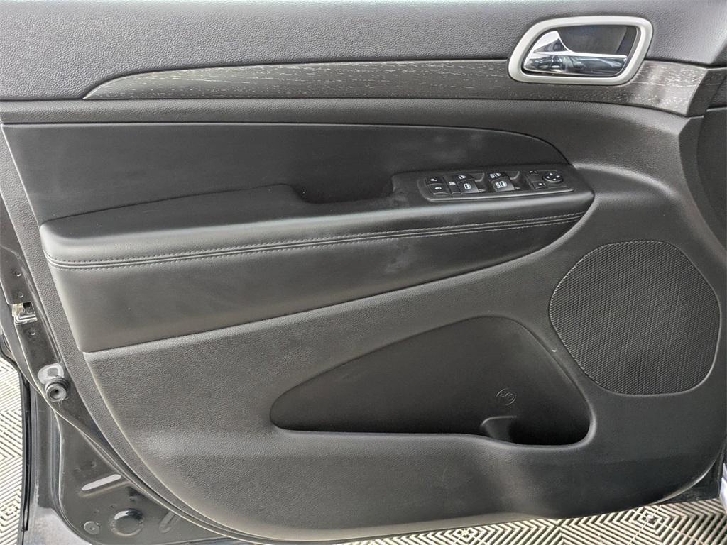 used 2018 Jeep Grand Cherokee car, priced at $18,995