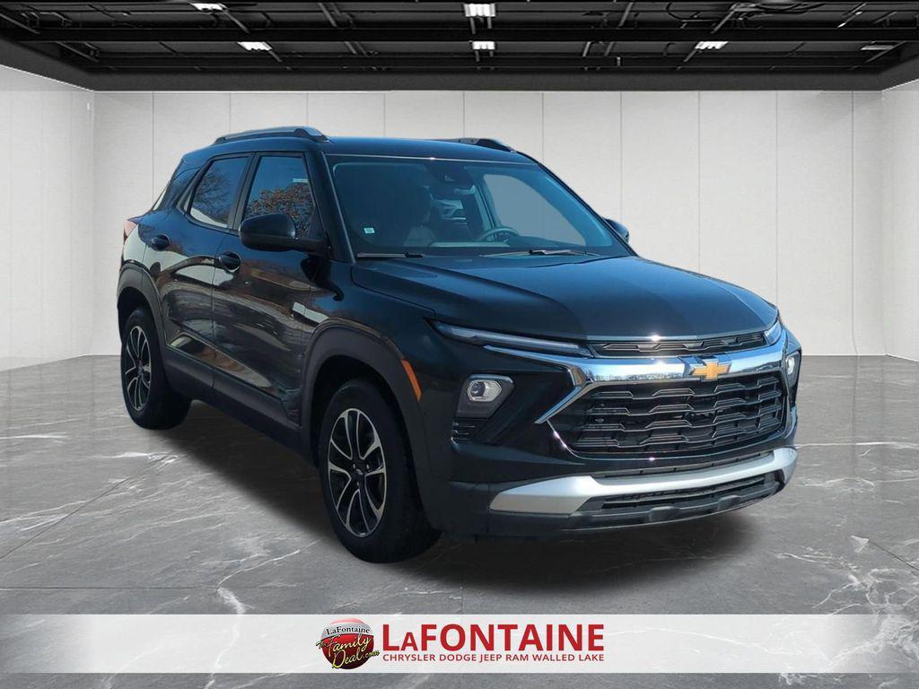 used 2025 Chevrolet TrailBlazer car, priced at $21,295
