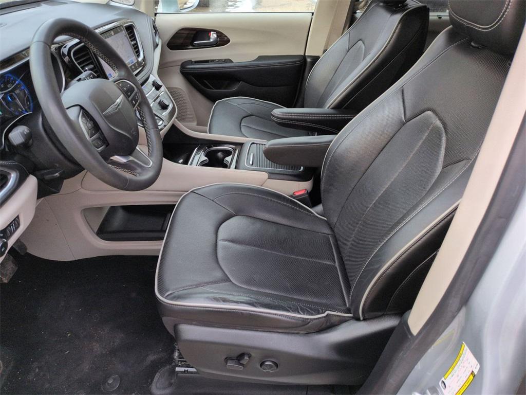 used 2022 Chrysler Pacifica car, priced at $31,800