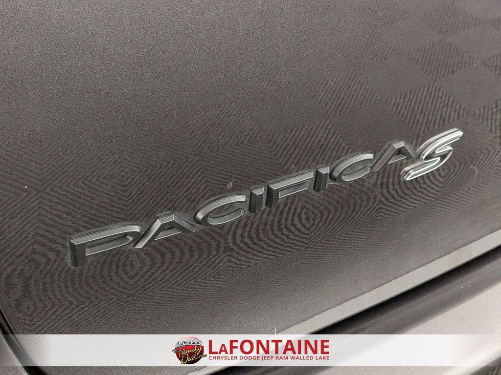 used 2023 Chrysler Pacifica car, priced at $32,450