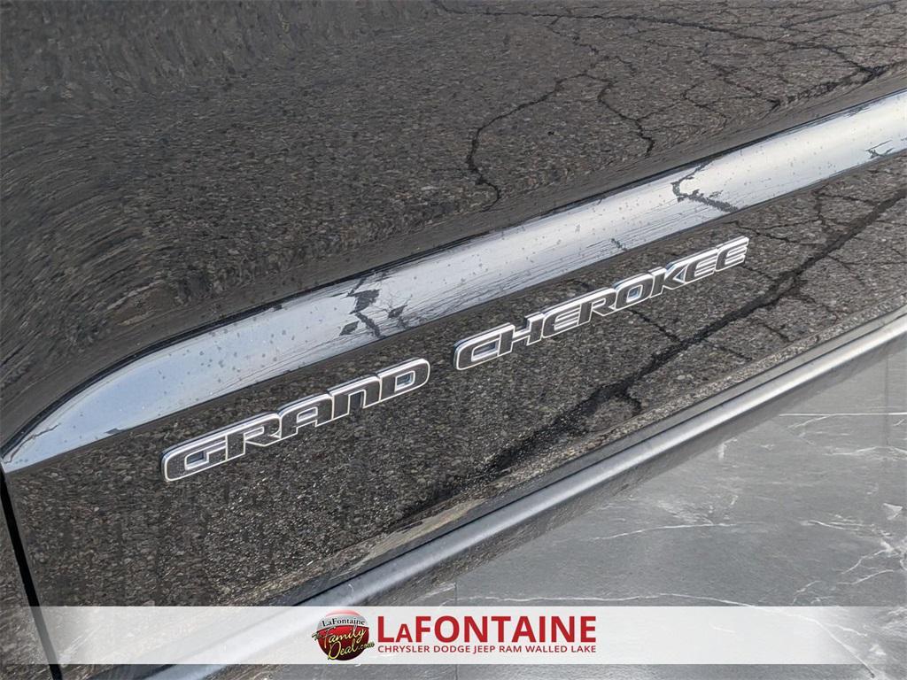 used 2021 Jeep Grand Cherokee car, priced at $18,620