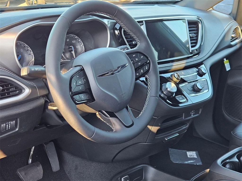 new 2026 Chrysler Pacifica car, priced at $41,527