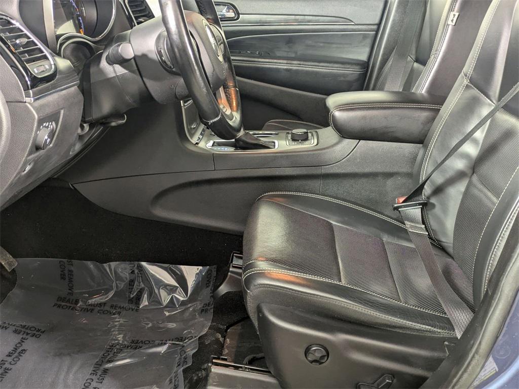 used 2021 Jeep Grand Cherokee car, priced at $16,895